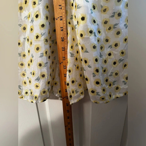 ANTHROPOLOGIE | Hutch | Yellow Motif Ditsy Floral Seaside Romper 4 Halter Shorts - Picture 14 of 16